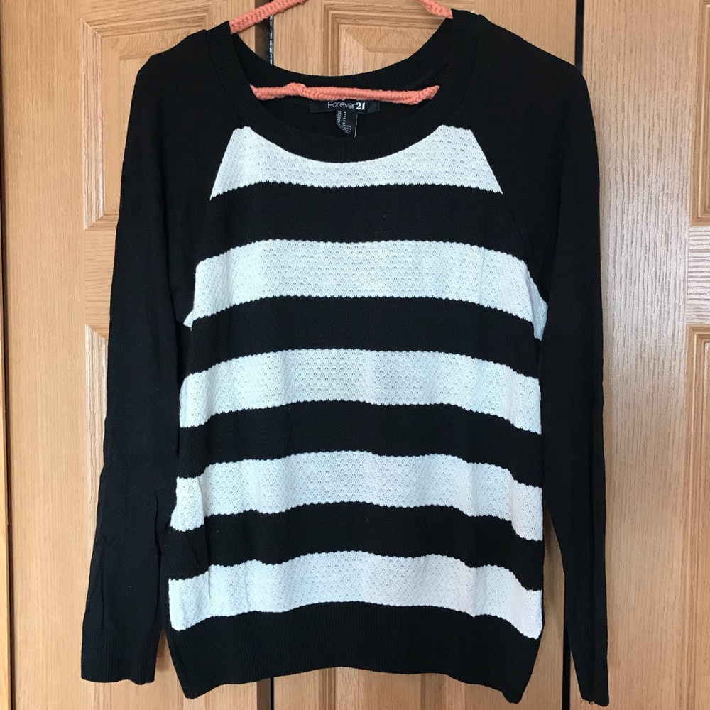 Crew neck sweater